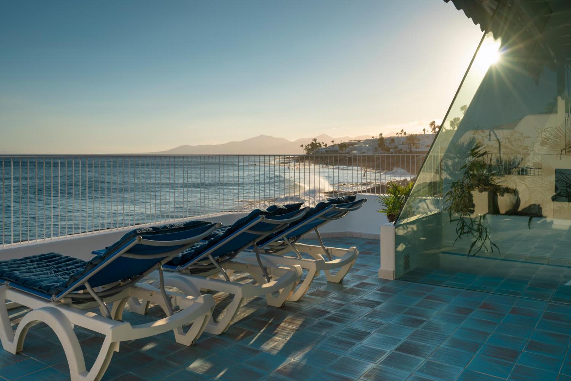 Vil·la Luxury Sea Front Caleton 40 *