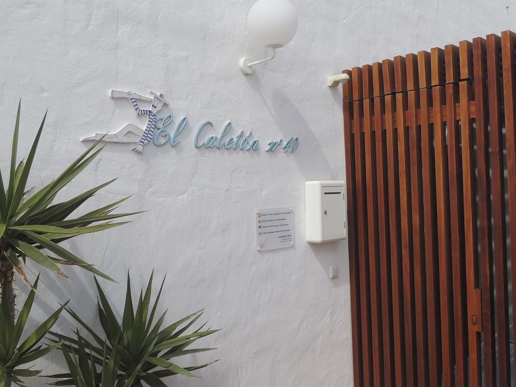 Luxury Sea Front Caleton 40 *